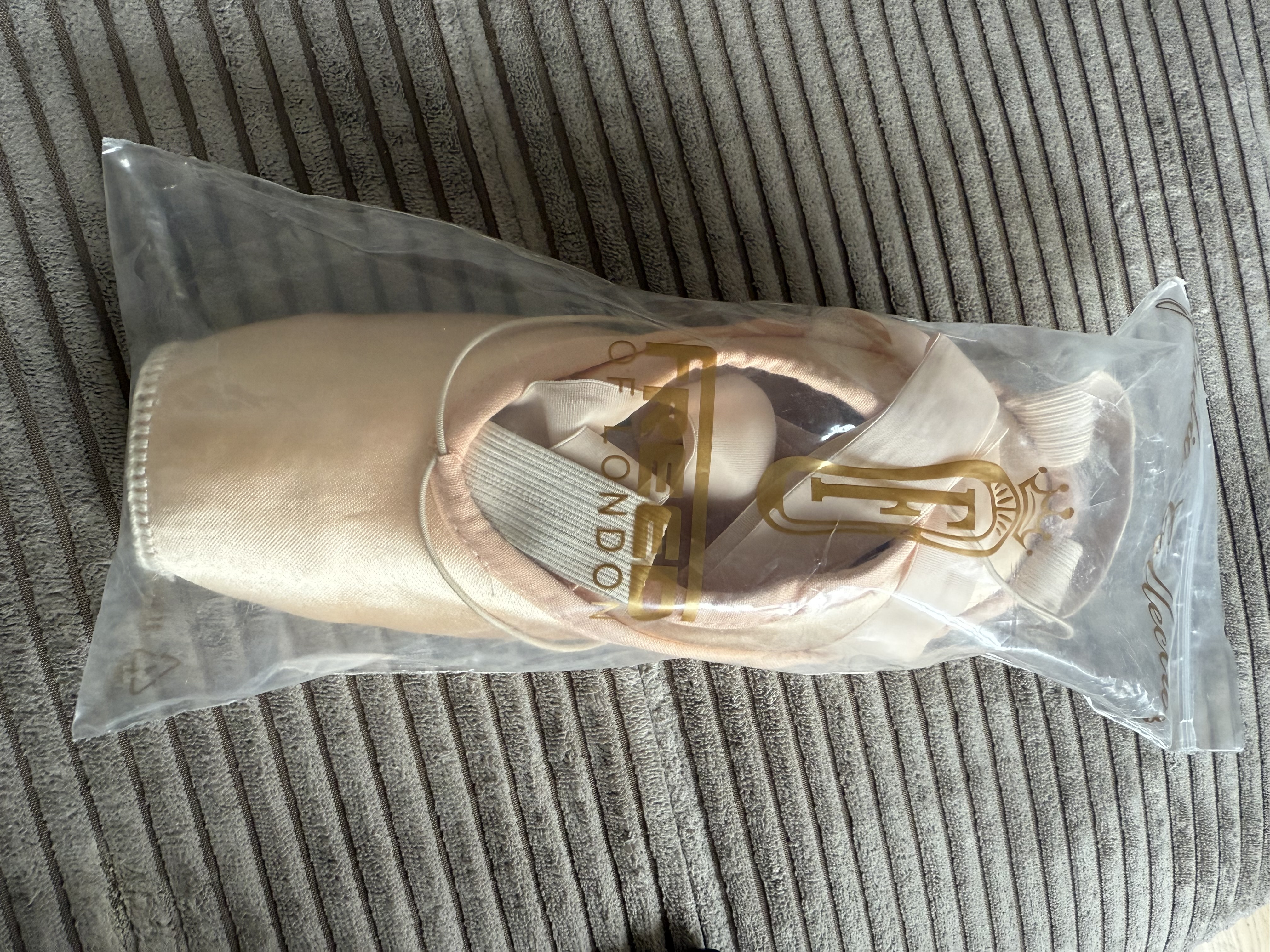 Freed of London Maple Leaf Pointe Shoes (5 D) — image 2