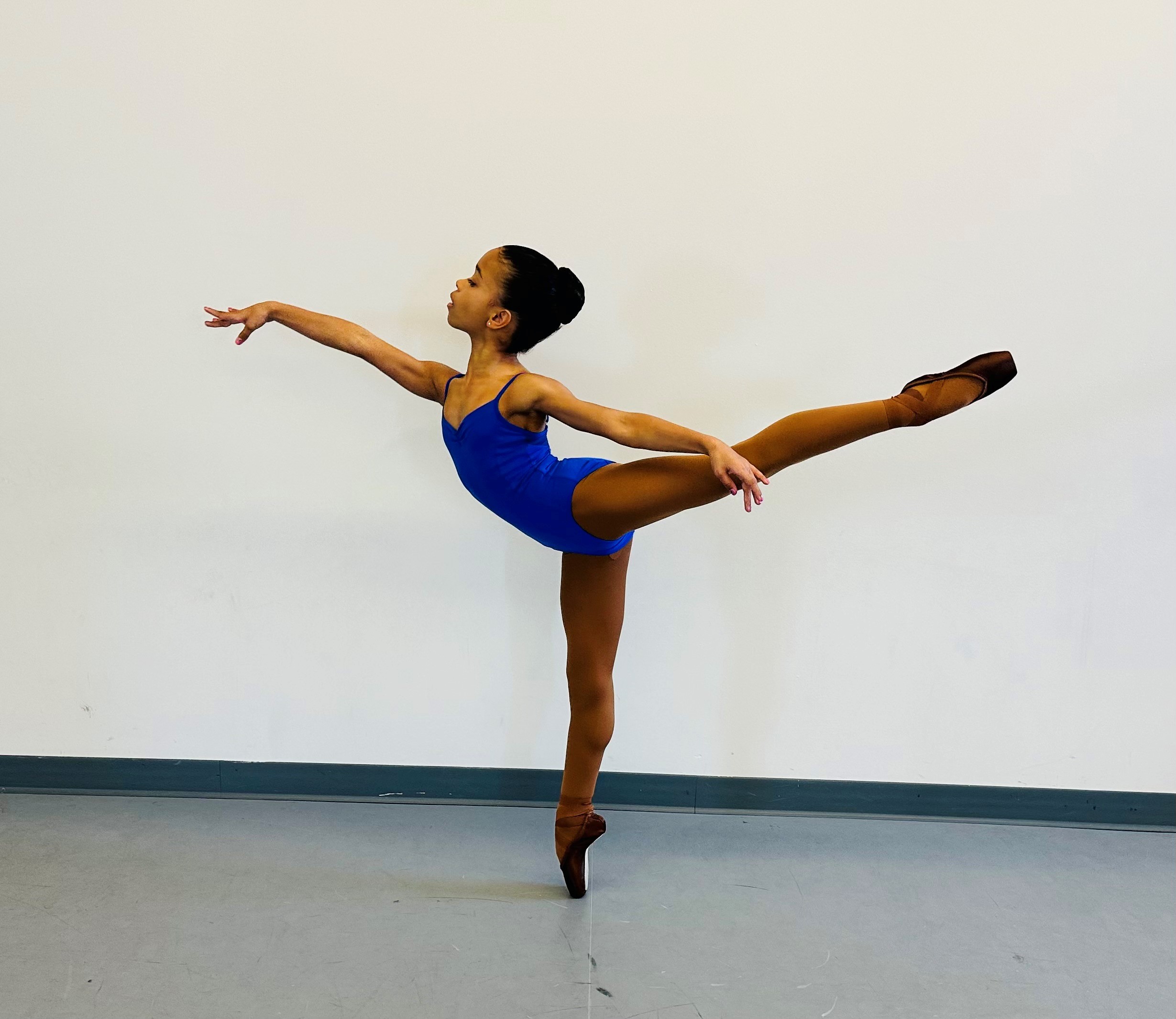 ARABESQUE_-_Savannah_Jackson.jpg