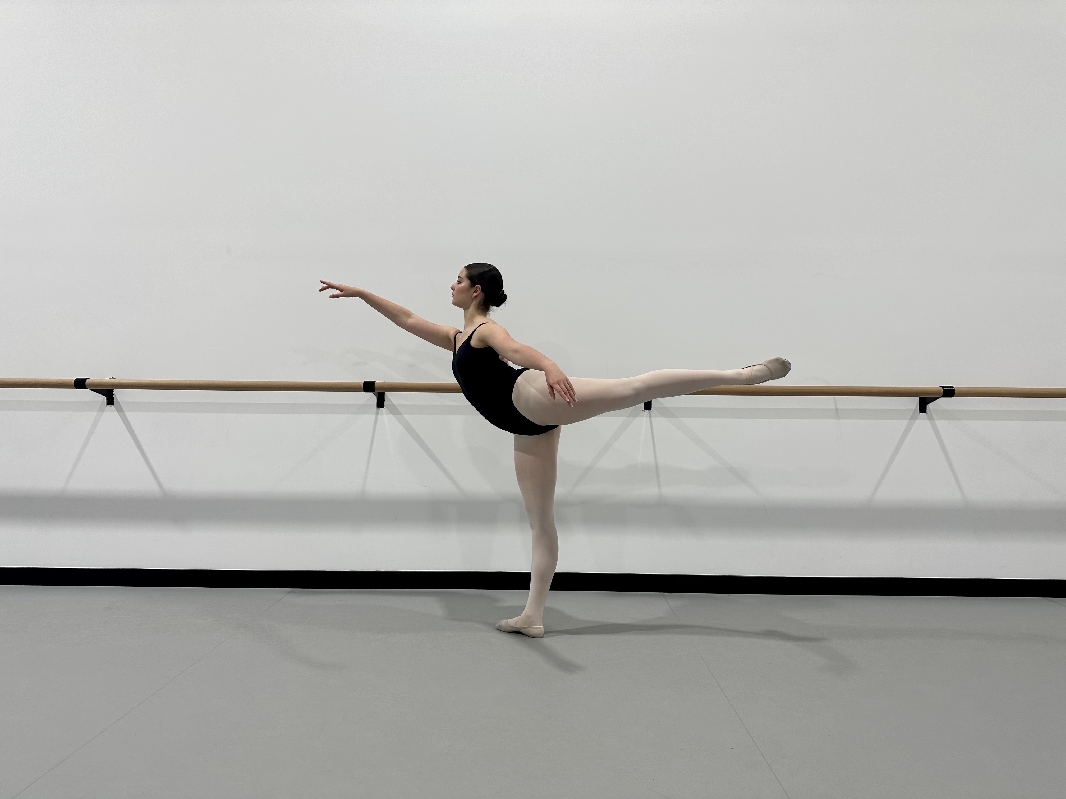 Mia_Perez_arabesque.jpg