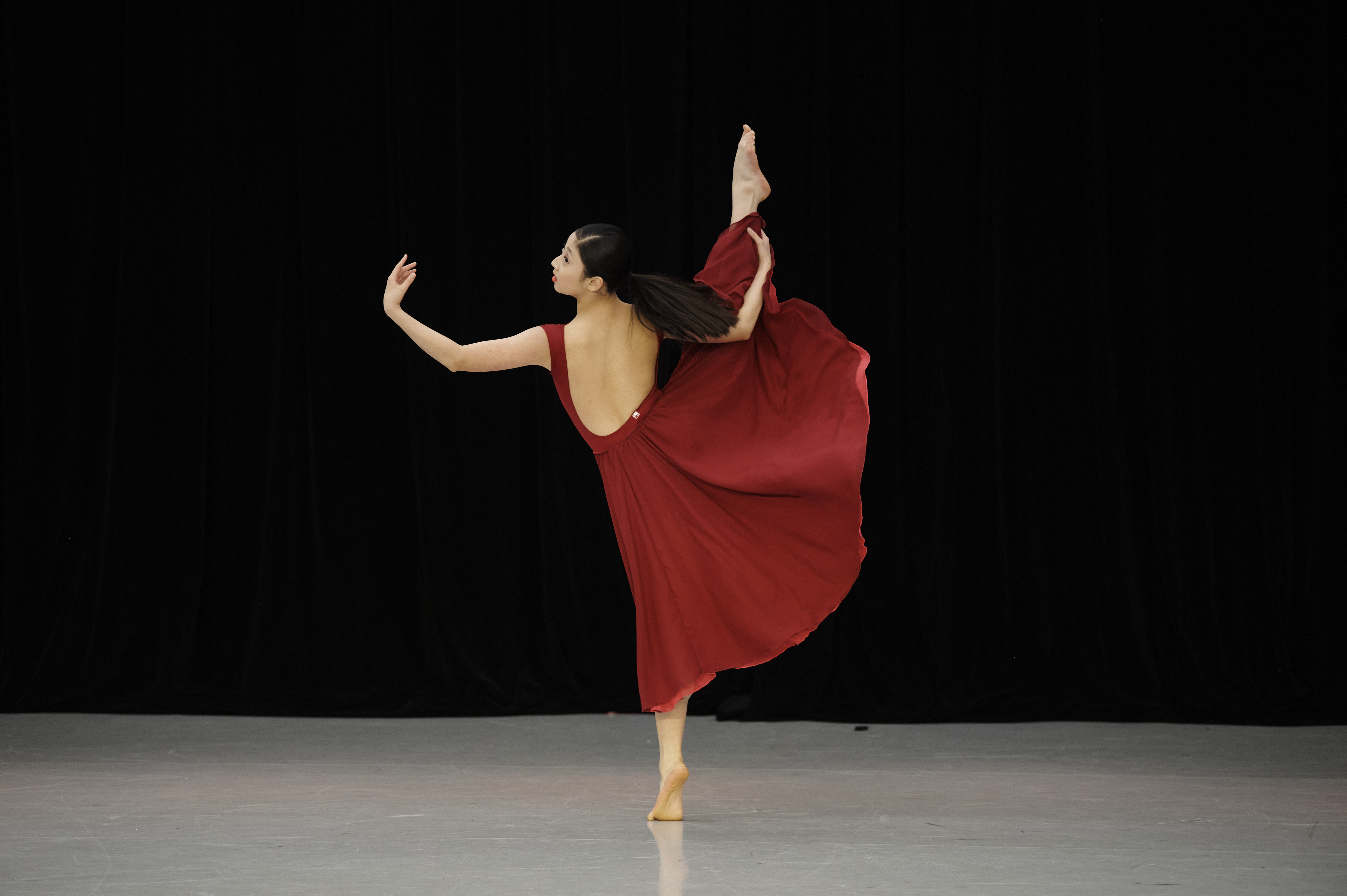 562501-Q1.Solo_Dancer_Download__2_items_.SE-28JUN22-02188.jpeg