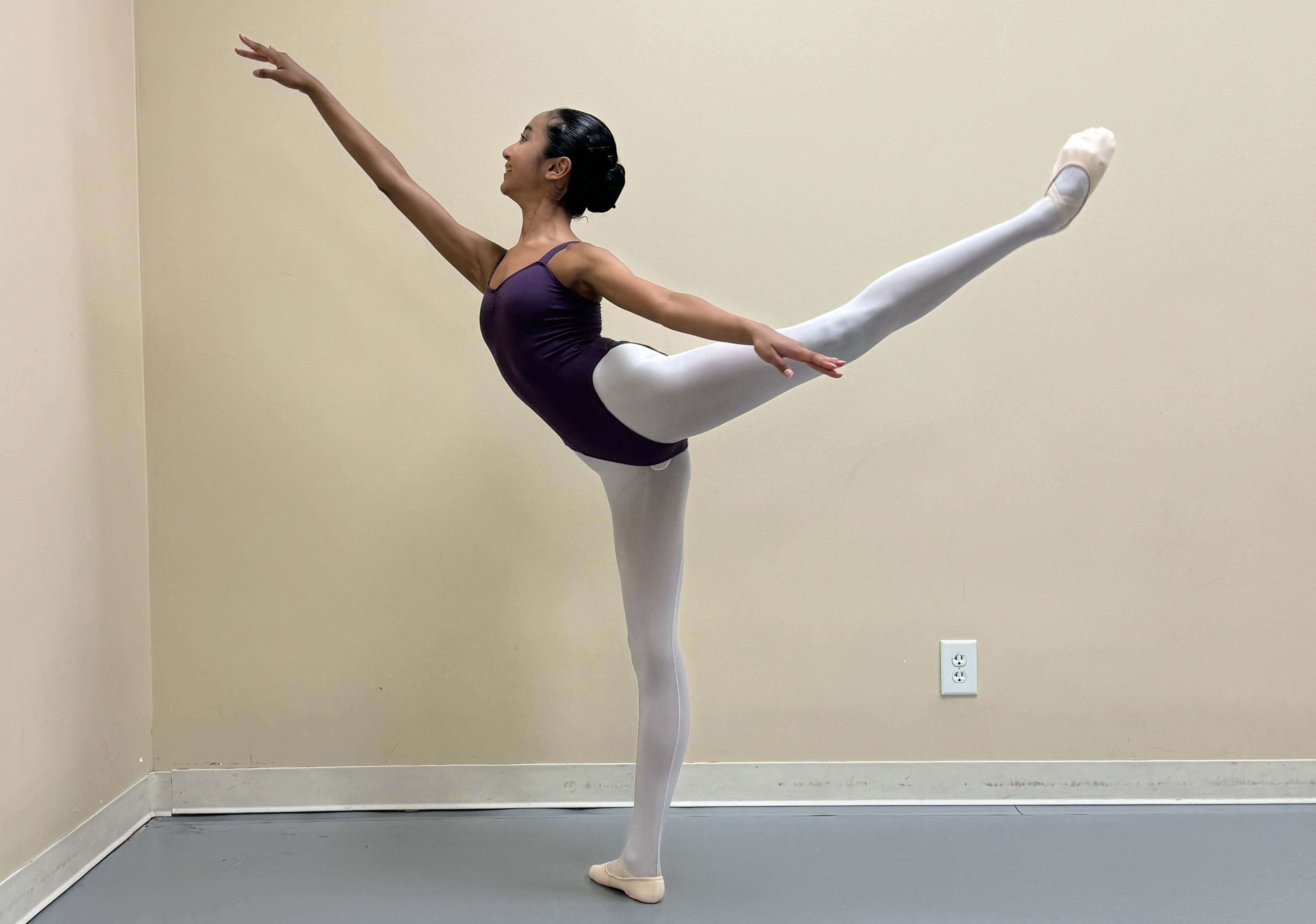 Minori_de_Silva_Arabesque_Photo_2.jpg.jpg