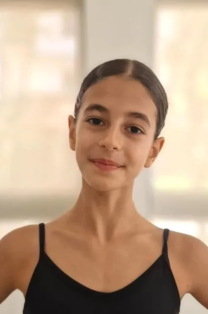 GONCALVES_Madalena_-_Provide_a_recent_headshot.jpeg_-_copie.jpg