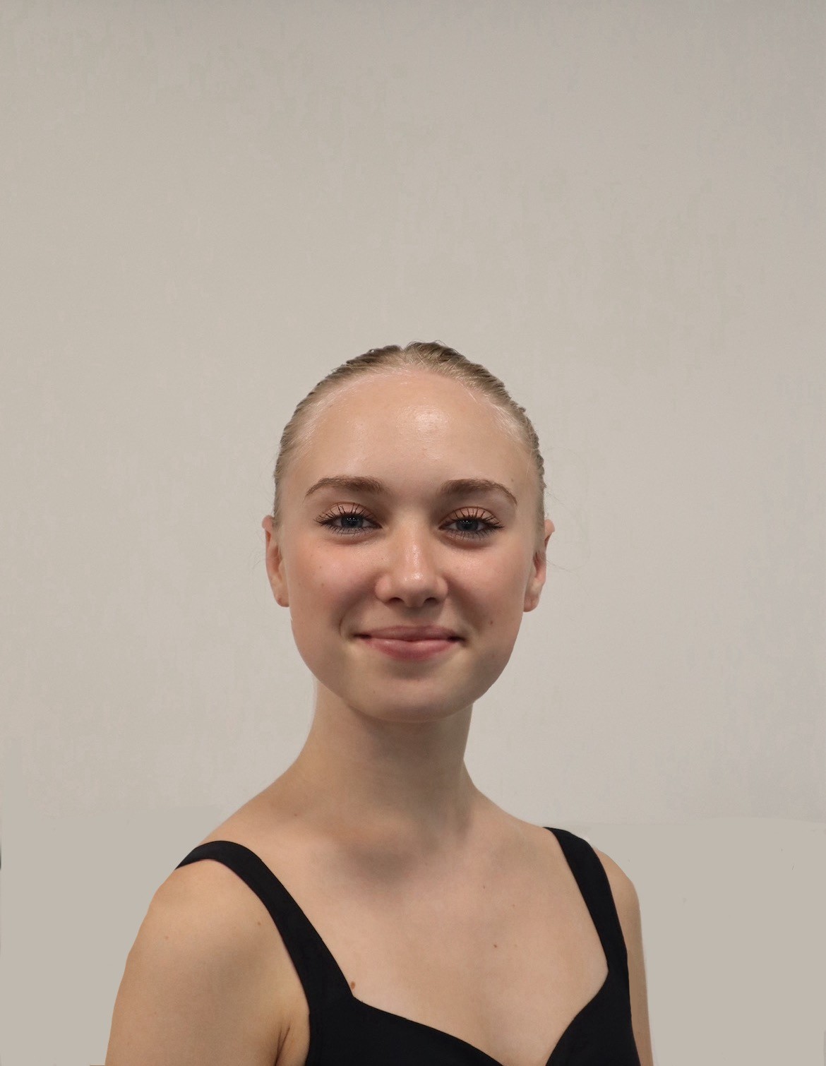 Molly_headshot_2024.jpg
