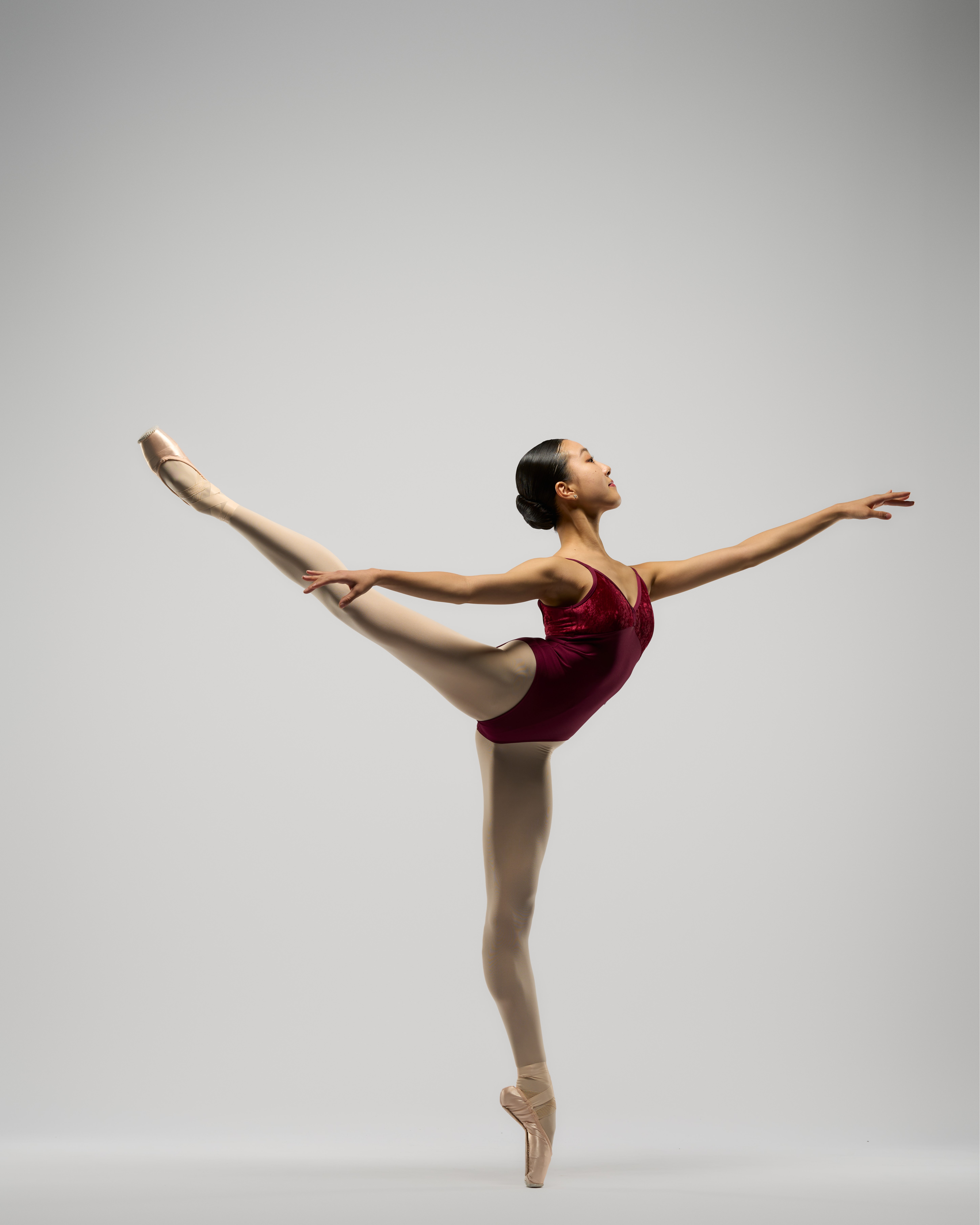 Yuka_Kasai_pose_1.jpg