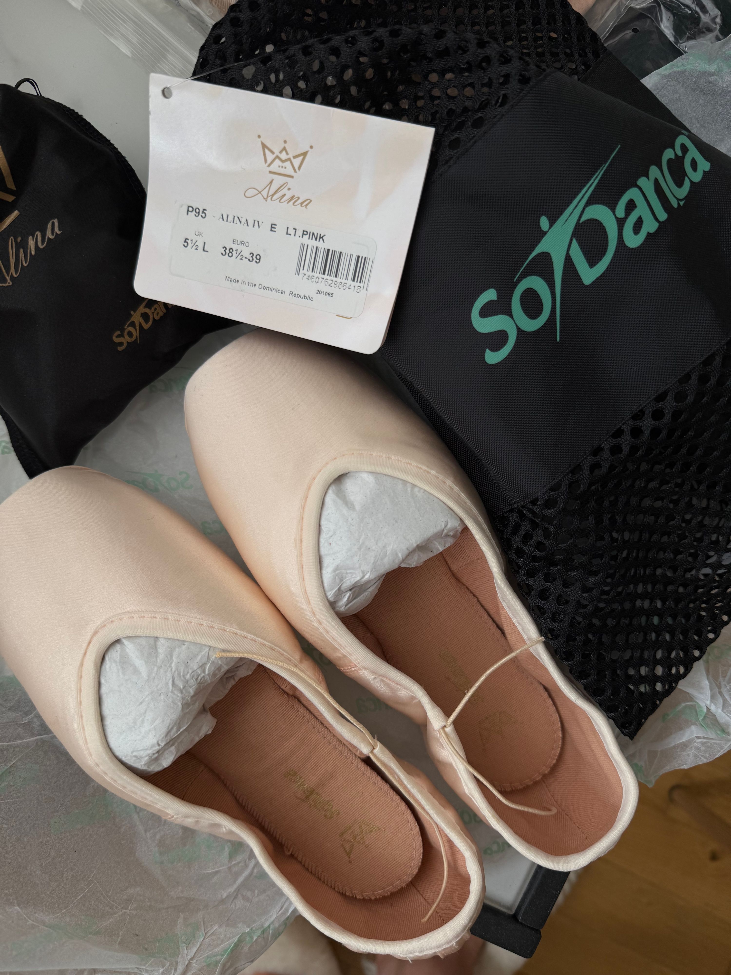 So Danca Alina Pointe Shoes (38.5-39 E)
