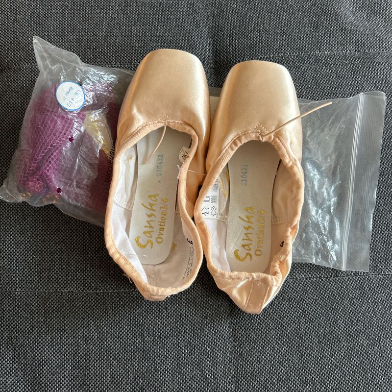 Pointe shoes Sansha